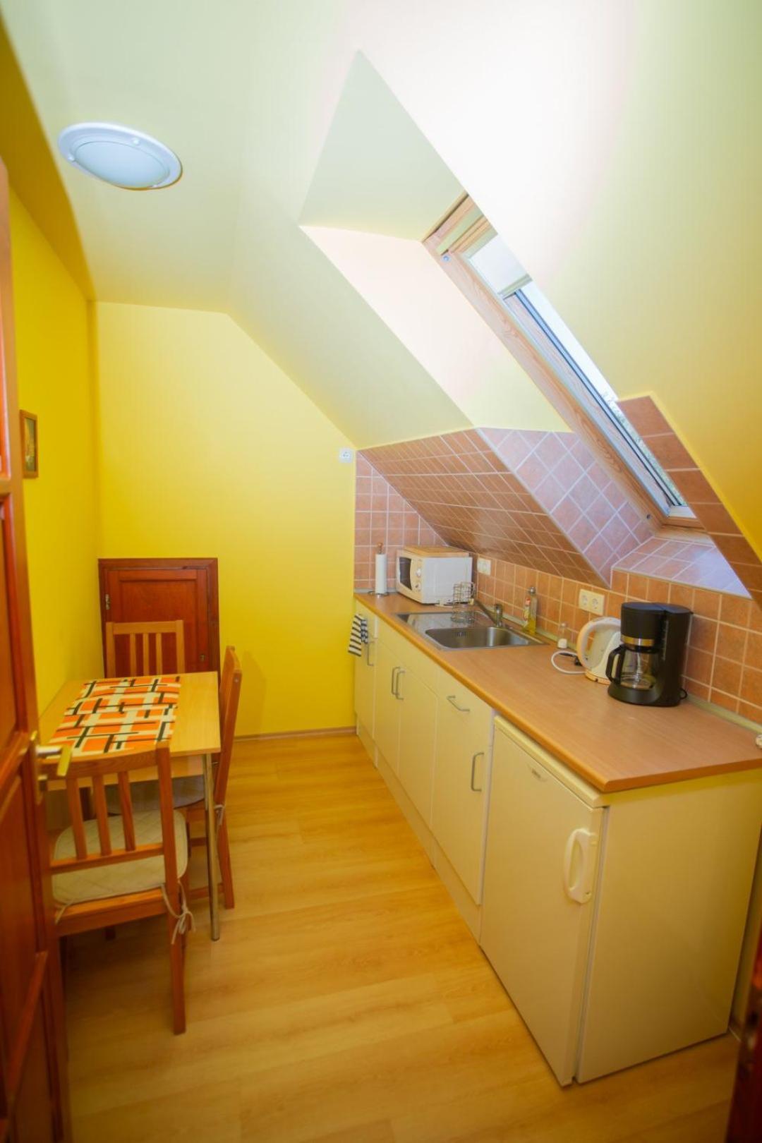 Kondics Apartmanház Sárvár Exterior foto