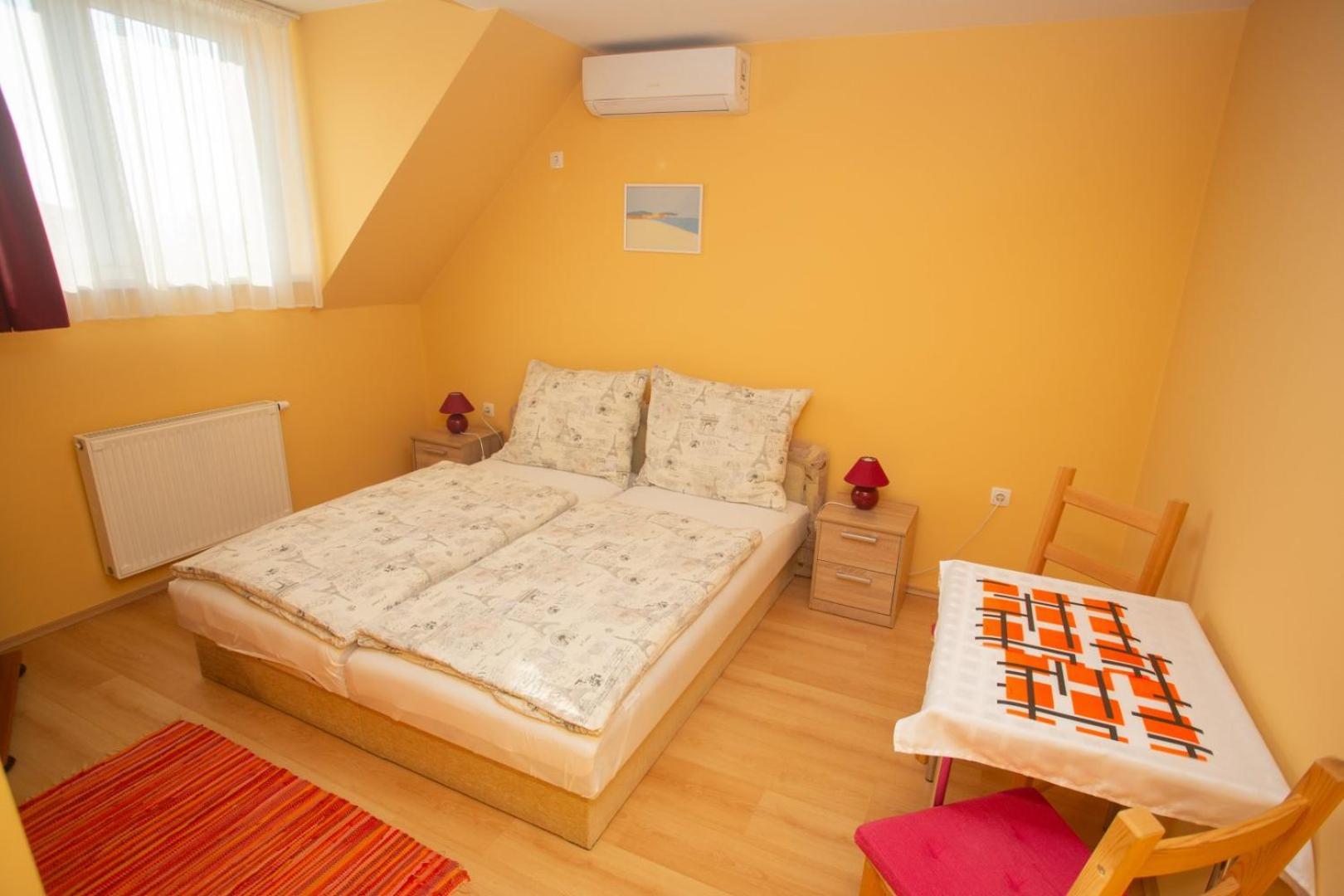 Kondics Apartmanház Sárvár Exterior foto